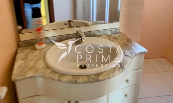 Resale - Apartment / Flat - Benidorm