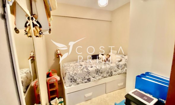 Resale - Apartment / Flat - Benidorm