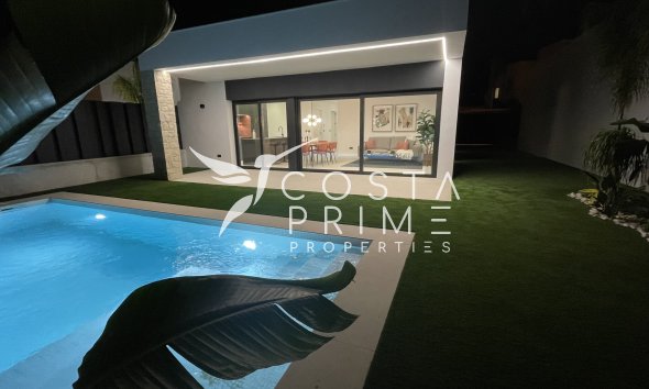 Nowy budynek - Szalet - Molina De Segura