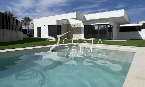 Nowy budynek - Szalet - Molina De Segura