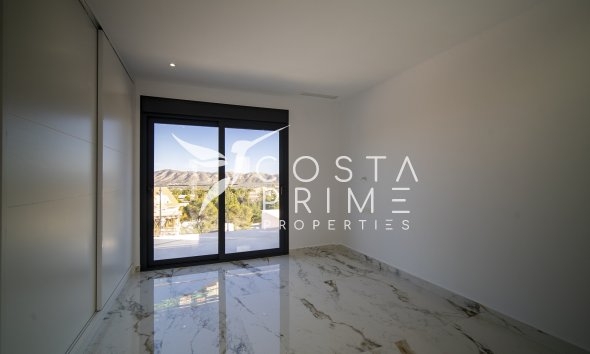 Nowy budynek - Szalet - Coloma