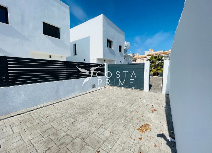 Új építésű - Villa  - Torrevieja