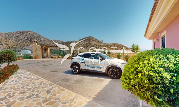 Obra nueva - Chalet / Villa - Aguilas