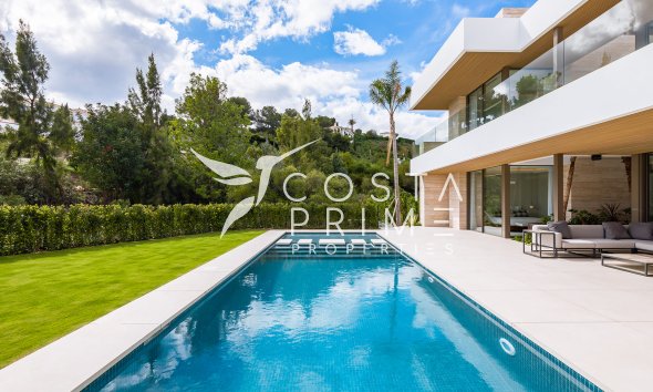 Nowy budynek - Szalet - Cortés