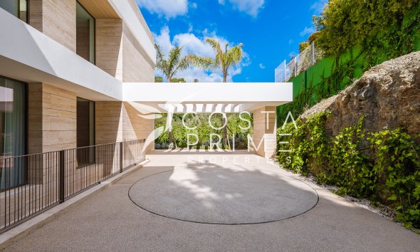 Nowy budynek - Szalet - Cortés