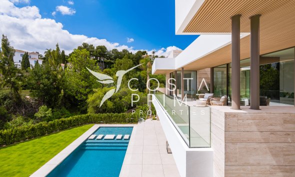 Nowy budynek - Szalet - Cortés