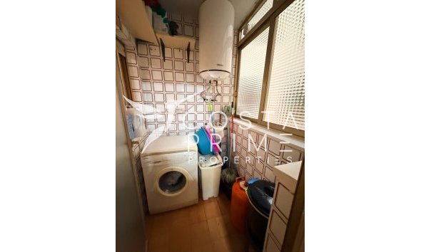 Resale - Apartment / Flat - Benidorm