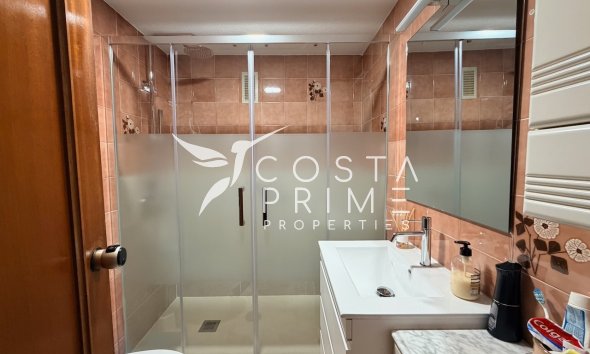 Resale - Apartment / Flat - Benidorm