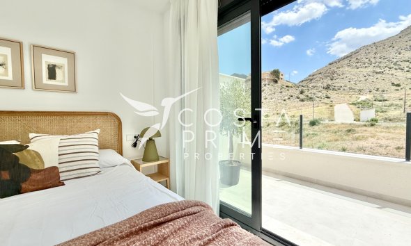 Új építésű - Városháza / Semi - Cox