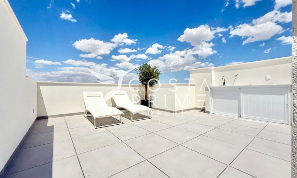 Új építésű - Városháza / Semi - Cox