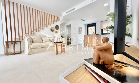 Nowy budynek - Szalet - Cox