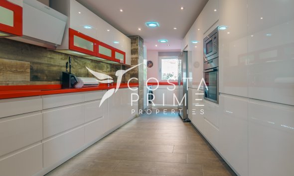 Resale - Apartment / Flat - Altea