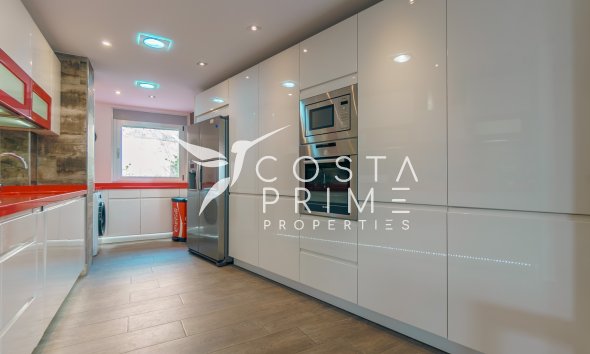 Resale - Apartment / Flat - Altea