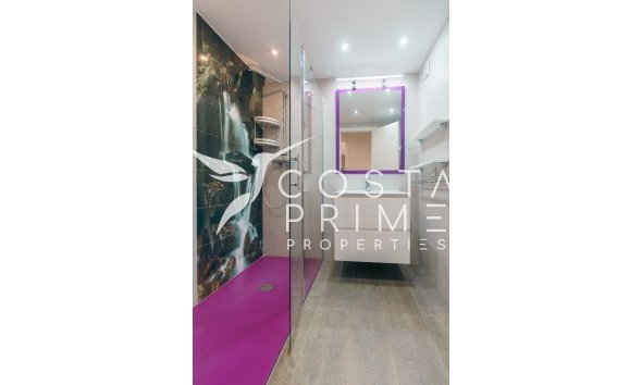 Resale - Apartment / Flat - Altea