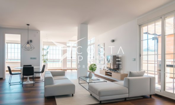 Odsprzedaż - Daszek - Altea