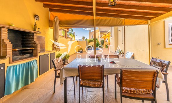 Resale - Villa  - Benidorm