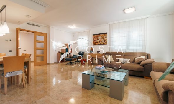 Resale - Villa  - Benidorm