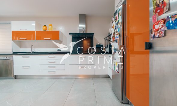 Resale - Villa  - Benidorm