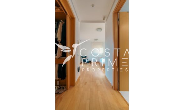 Resale - Villa  - Benidorm