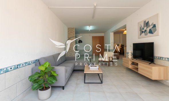 Újraértékesítés - Városháza / Semi - Albir