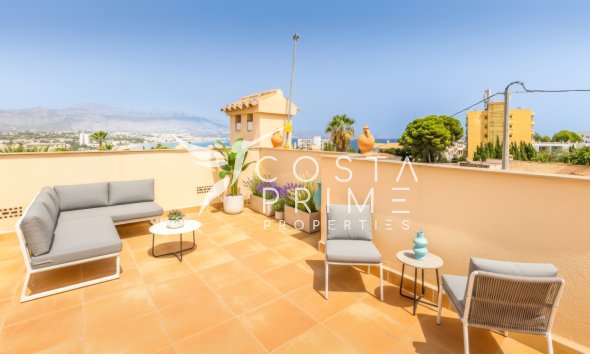 Újraértékesítés - Városháza / Semi - Albir