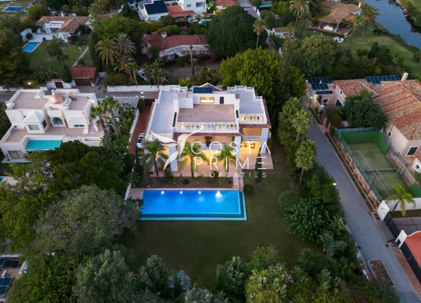 Új építésű - Villa  - Estepona
