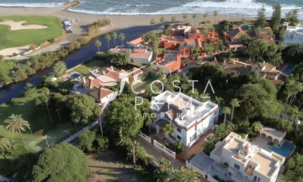 Új építésű - Villa  - Estepona