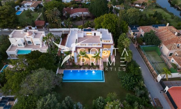 Új építésű - Villa  - Estepona