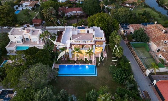 Új építésű - Villa  - Estepona