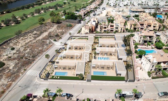 Nowy budynek - Szalet - La Finca Golf