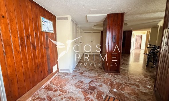 Resale - Apartment / Flat - Benidorm