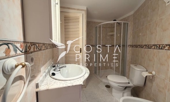 Resale - Apartment / Flat - Benidorm