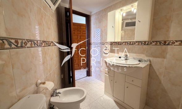 Resale - Apartment / Flat - Benidorm