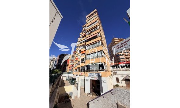Resale - Apartment / Flat - Benidorm