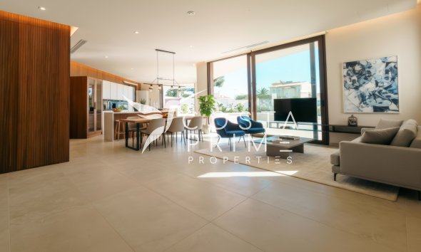 Odsprzedaż - Szalet - Calpe