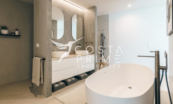 Odsprzedaż - Szalet - Calpe