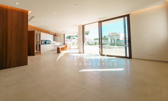 Odsprzedaż - Szalet - Calpe