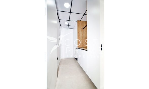 Nowy budynek - Szalet - Molina De Segura