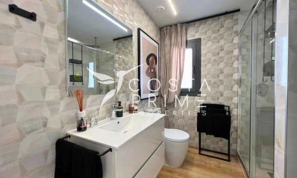 Odsprzedaż - Szalet - Finestrat