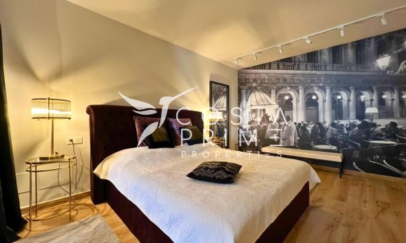 Odsprzedaż - Szalet - Finestrat