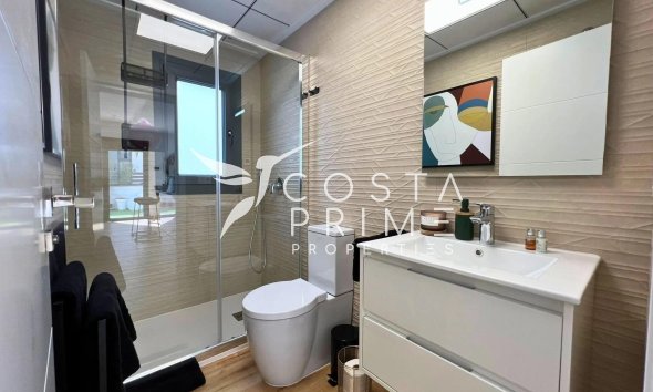 Odsprzedaż - Szalet - Finestrat