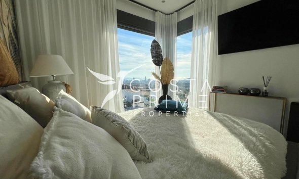 Resale - Villa  - Finestrat