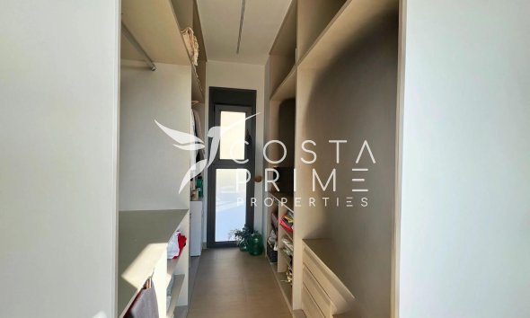 Resale - Villa  - Finestrat