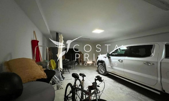 Resale - Villa  - Finestrat