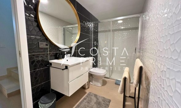 Resale - Villa  - Finestrat