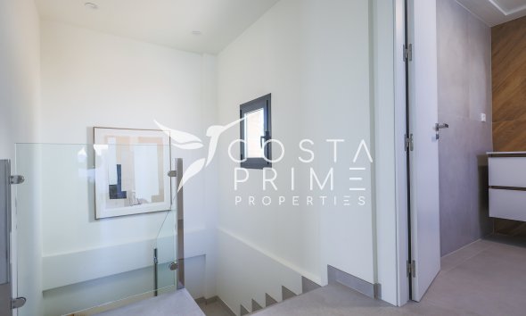 Nowy budynek - Szalet - Orihuela