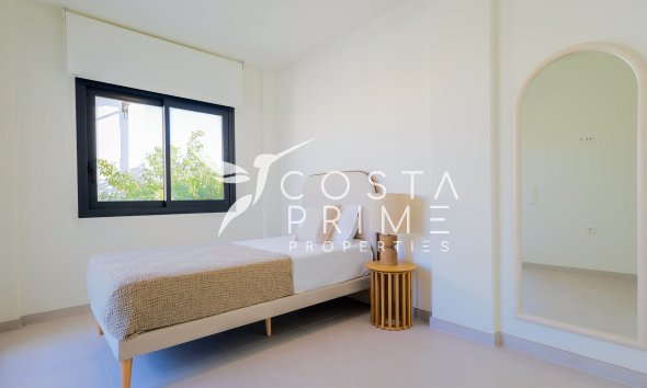 Nowy budynek - Szalet - Orihuela