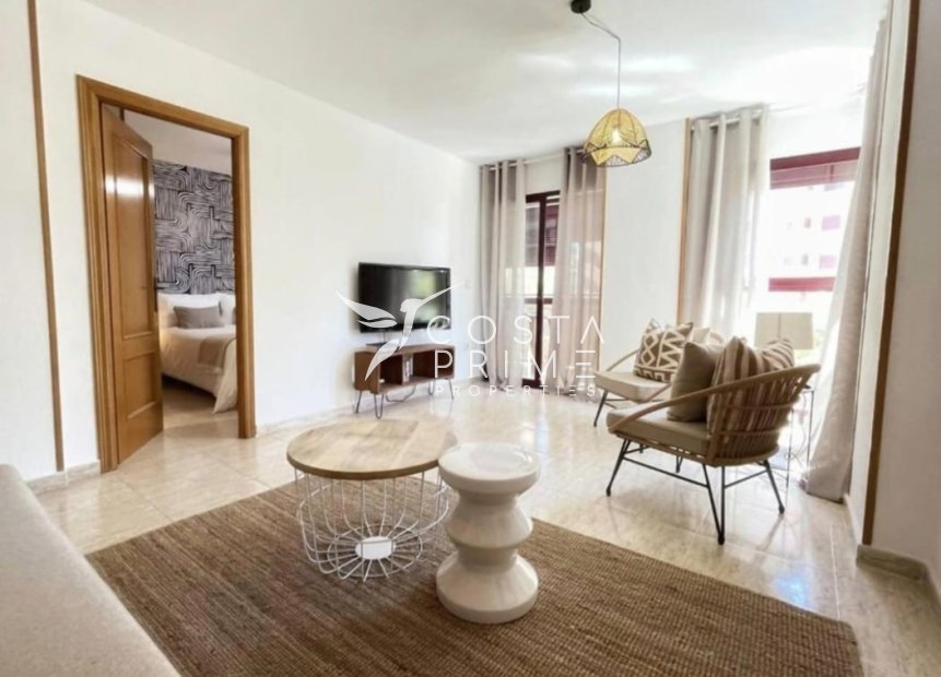 Resale - Apartment / Flat - Benidorm