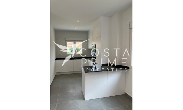 Nowy budynek - Szalet - La Romana