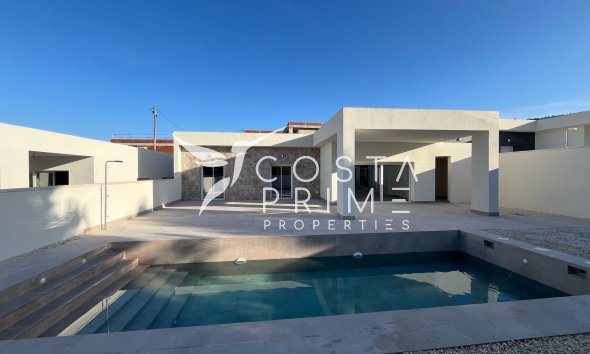 Nowy budynek - Szalet - La Romana